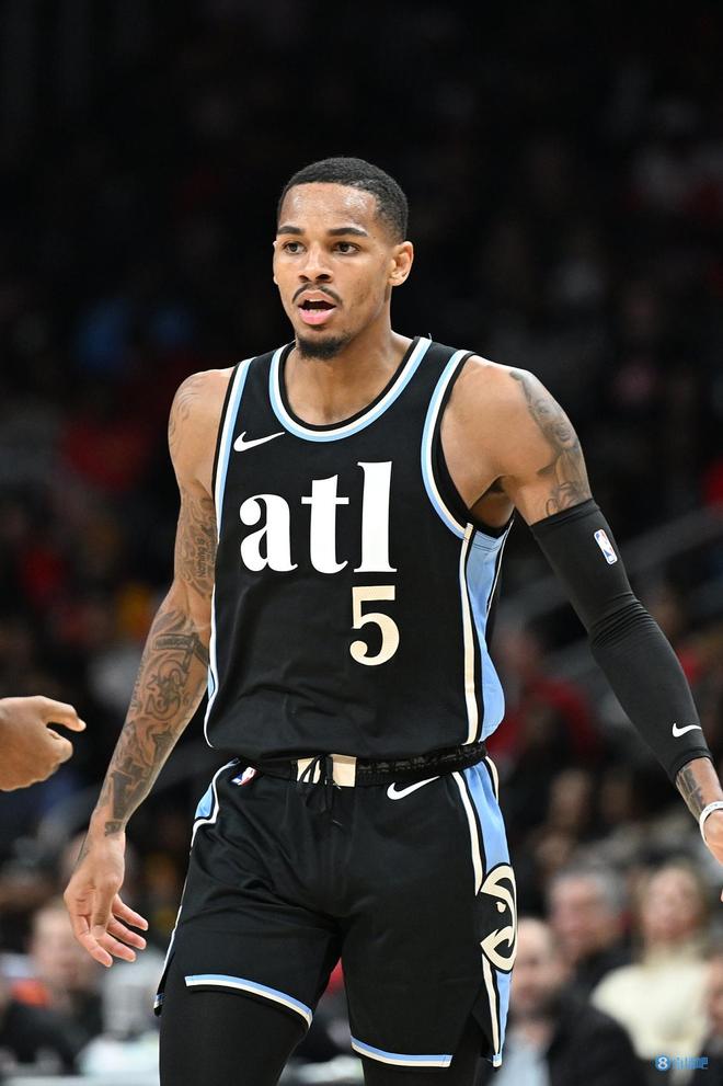 然而海港的 然而海港的