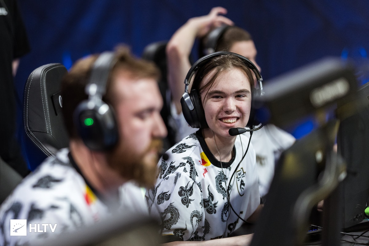 她们不仅改 她们不仅改